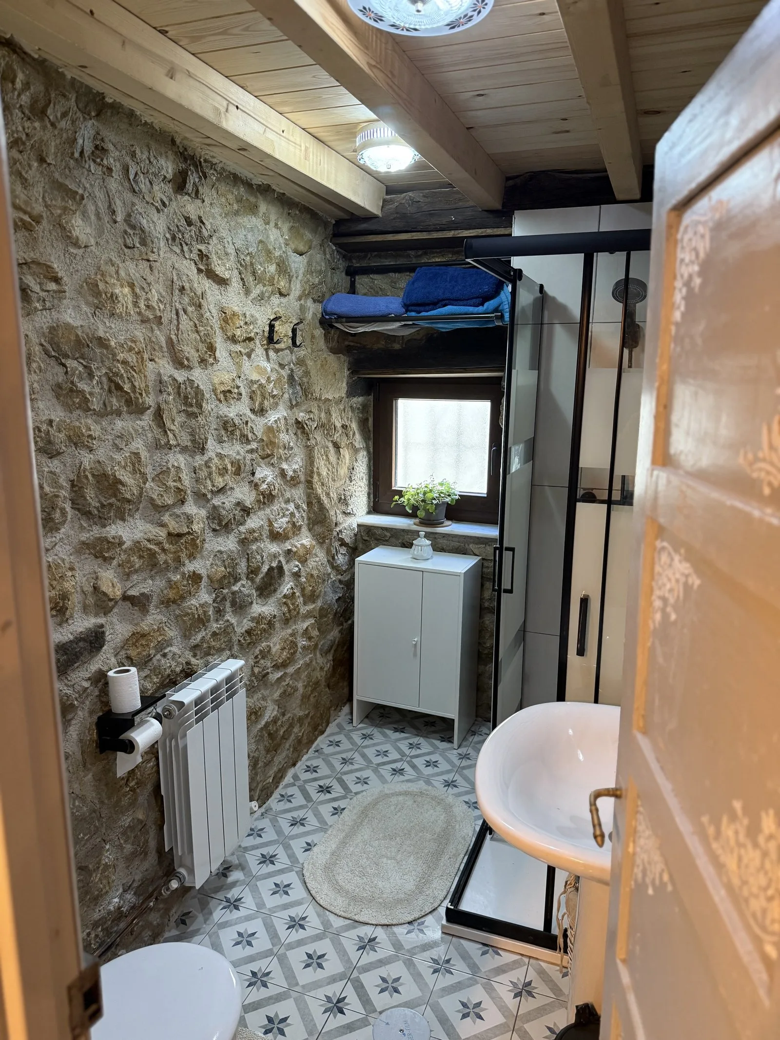 Baño completo de la vivienda vacacional
